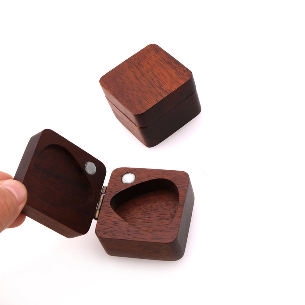 Wooden Guitar Pick Plectrum Box for 4pcs Picks Hold Wood color